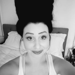 Meet your Posher, Sara